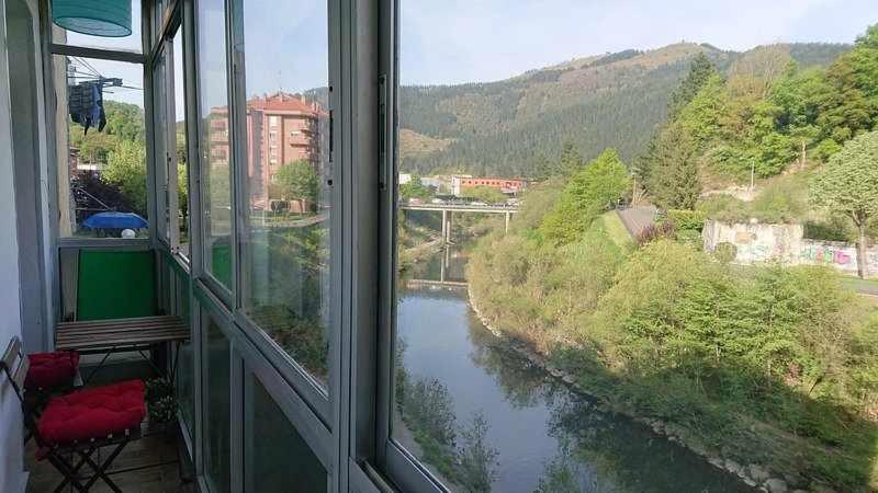 Ugao-MiraballesPiso Rio Nervion 15 Minutos Bilbao公寓 外观 照片